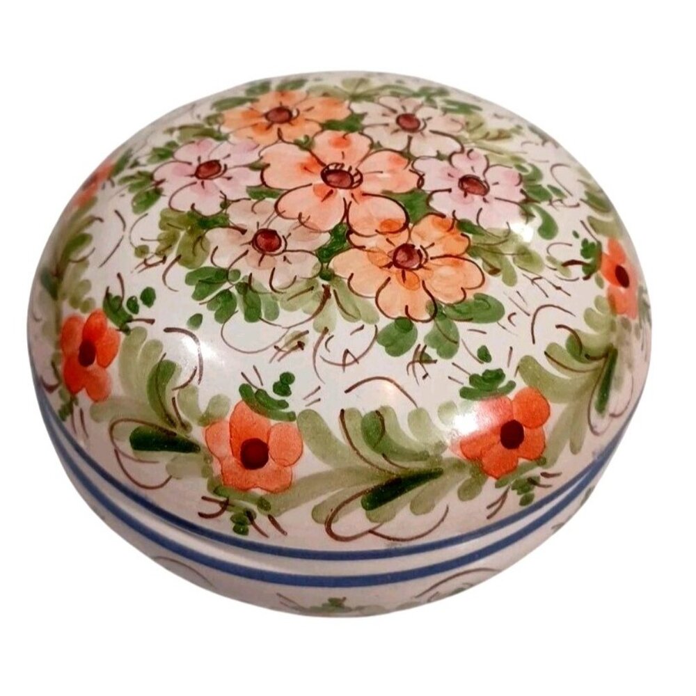 Vtg OOAK Spain Victorian Hand Painted Daisies Trinket Jewely Box Porcelain - Picture 3 of 8